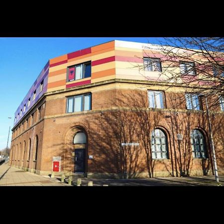 Lovely 1 Bed Apartment In Salford Manchester Eksteriør bilde