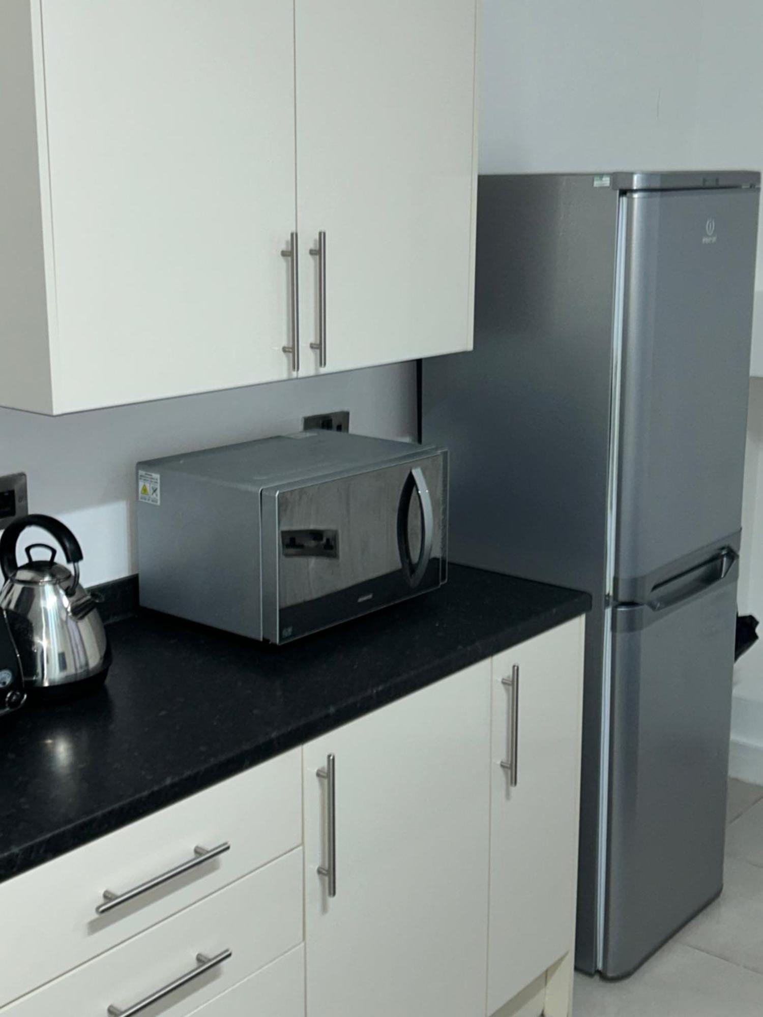 Lovely 1 Bed Apartment In Salford Manchester Eksteriør bilde